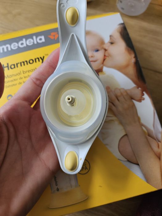 Ръчна помпа за кърма Medela Harmony