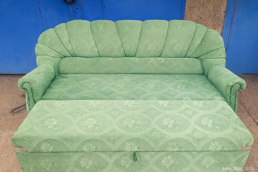 Продам отличный диван