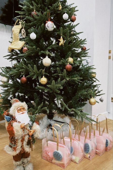 Подарочный бокс