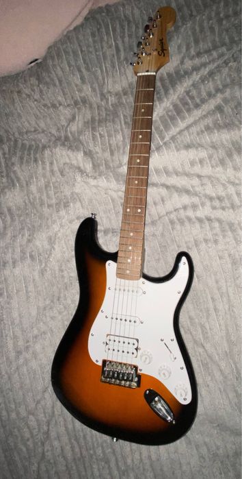 Гитара Stratocaster Squier