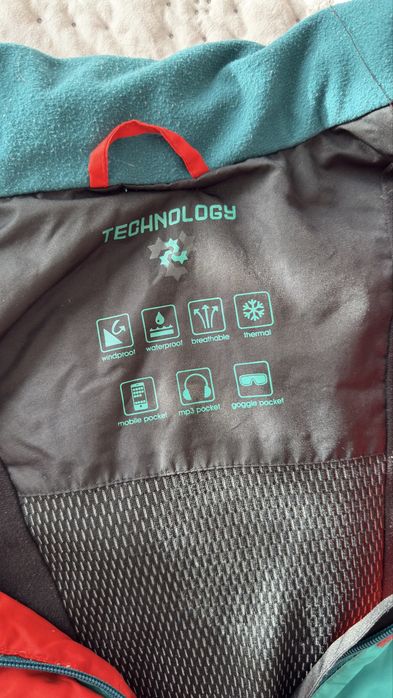 Geaca de munte si drumetii - dame