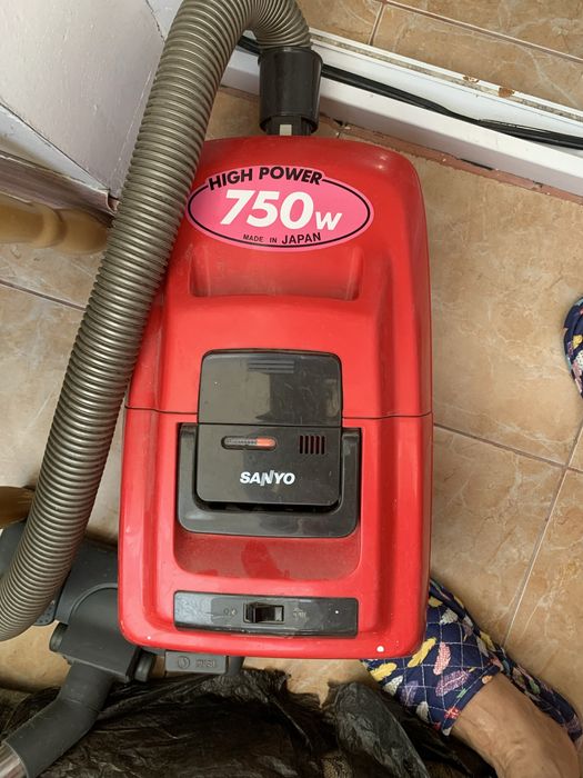 Пылесосы хороших марок б/у