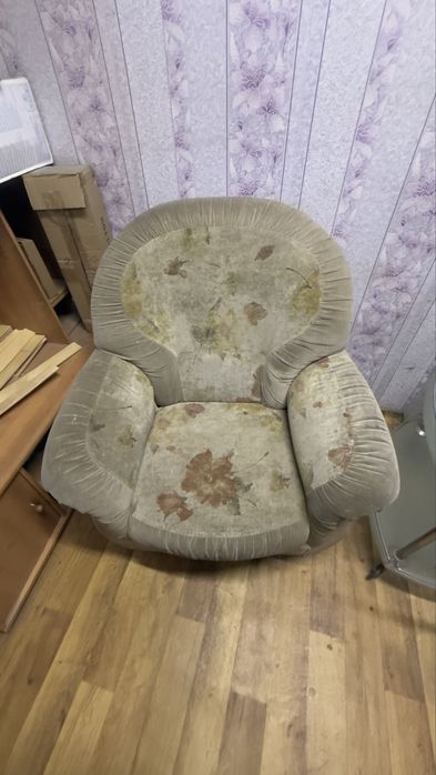 Отдам бесплатно шкафы и мебель