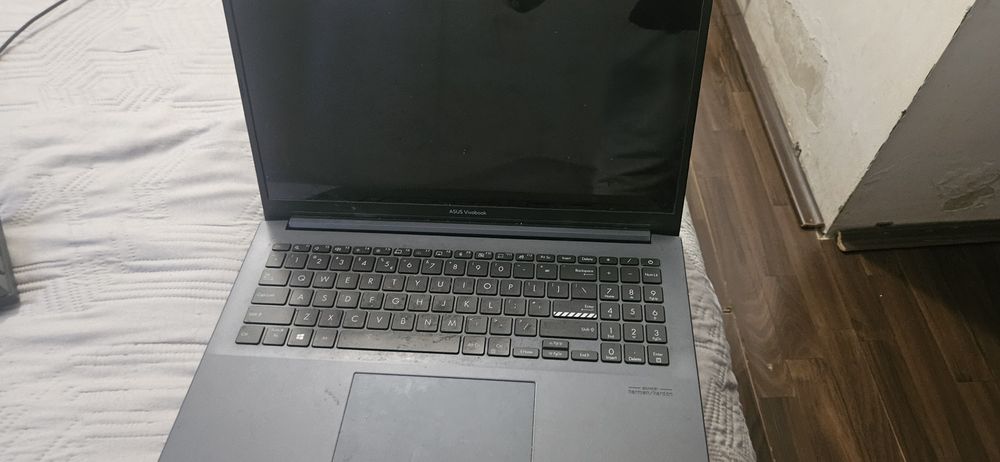 Set de gaming cu laptop +alte accesorii