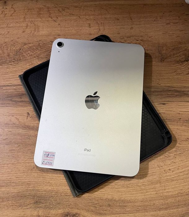 Apple iPad (10-го поколения) — 64GB