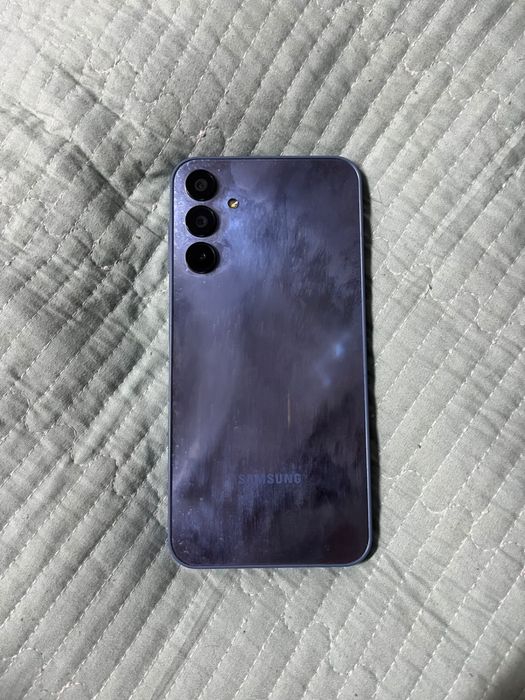 Продаю телефон самсунг! А15