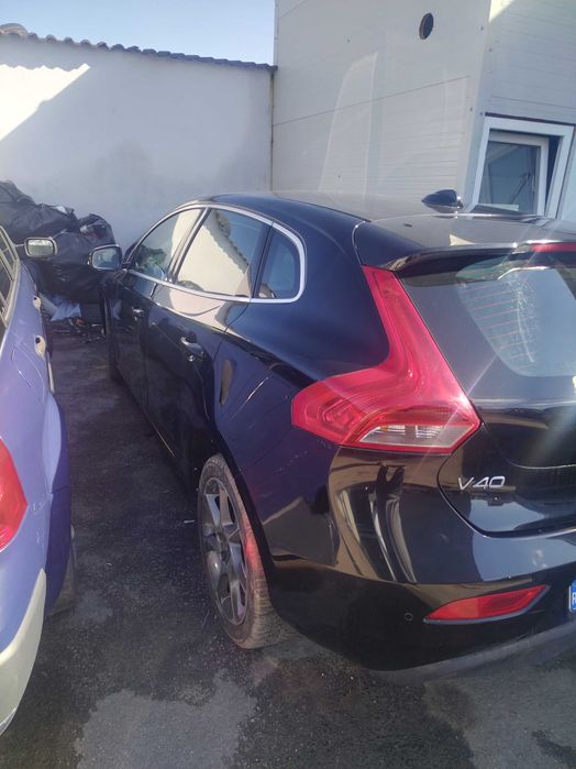 Volvo v40 vânzare