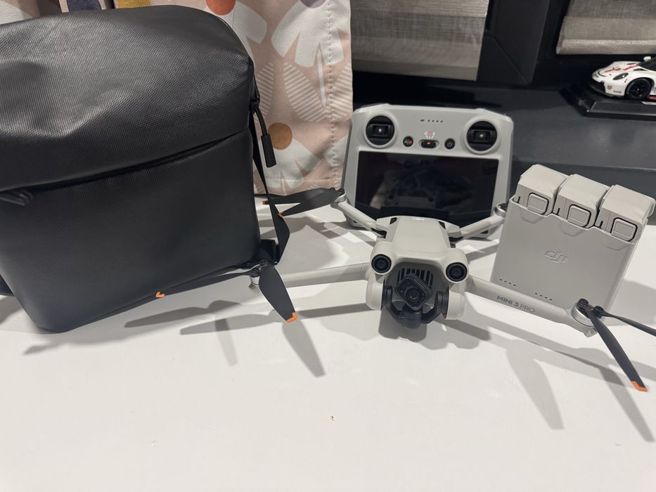 Срочно могу слелать торгДрон DJI mini 3 pro fly more combo