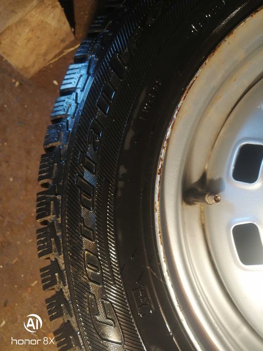 Продам зимнюю резину