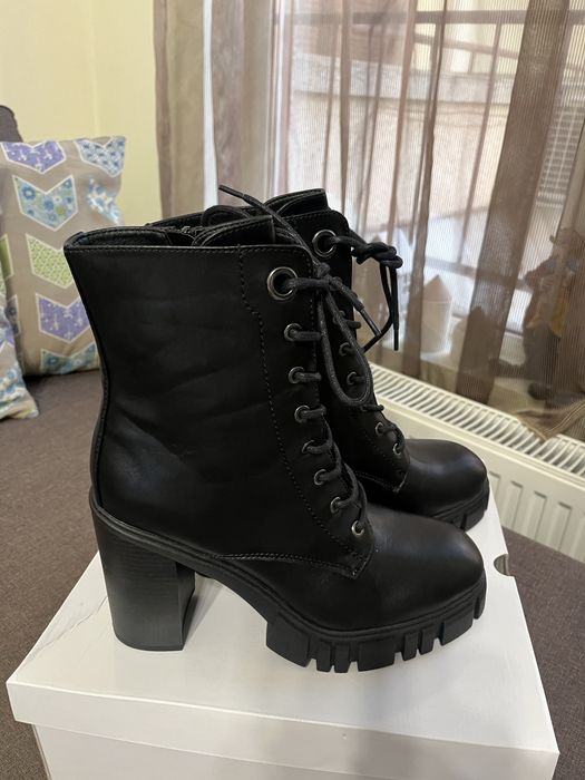 Кожени Боти с Висок ток