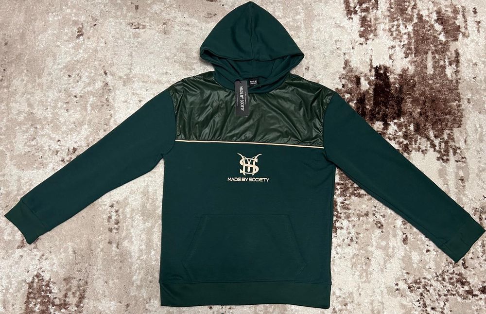 Vând compleu nou de bărbați Made by Society