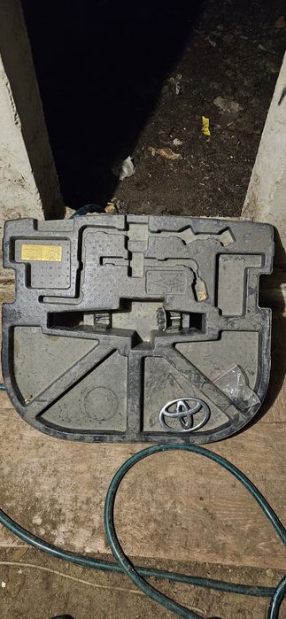 Тойота камри 55 американец пенал под запаску 15000