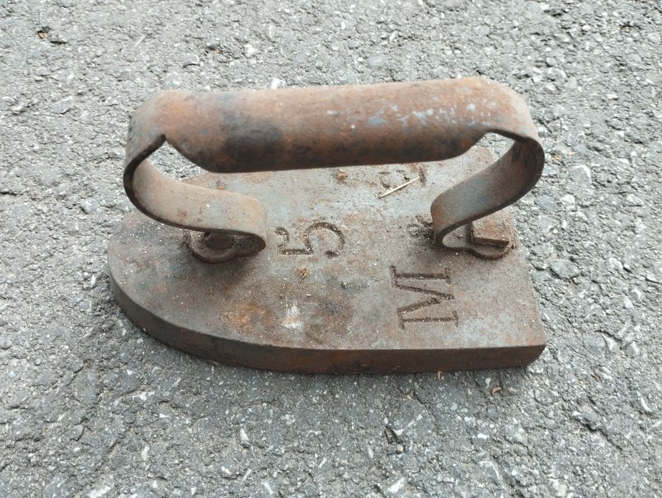 Стари чугунени ютии , Стара чугунена ютия