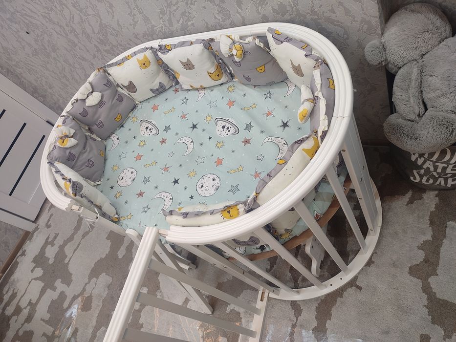 Кроватка в хорошем состоянии