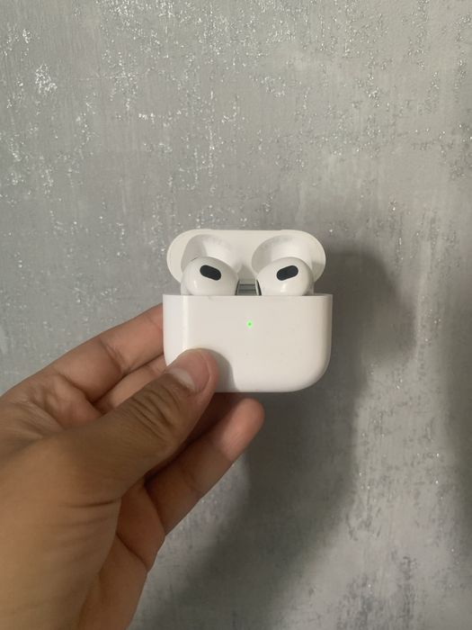 Продам AirPods 3  Оригинал