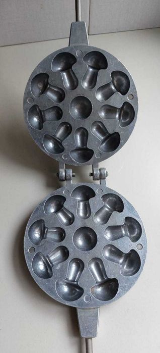 Форма для выпечки грибочница. Грибочки