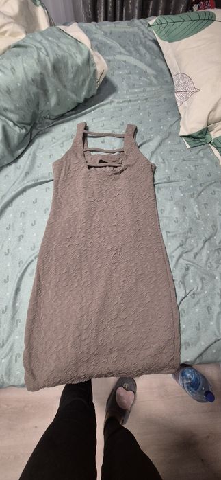 Rochie crem-gri dama cu bretele