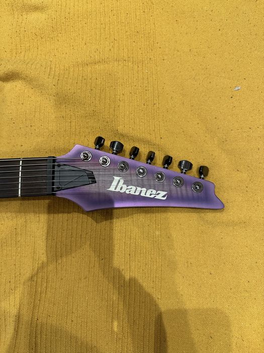 Китара Ibanez седемструнна с Humbucker адаптери
