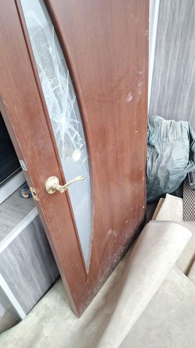 Межкомнатные двери б/у