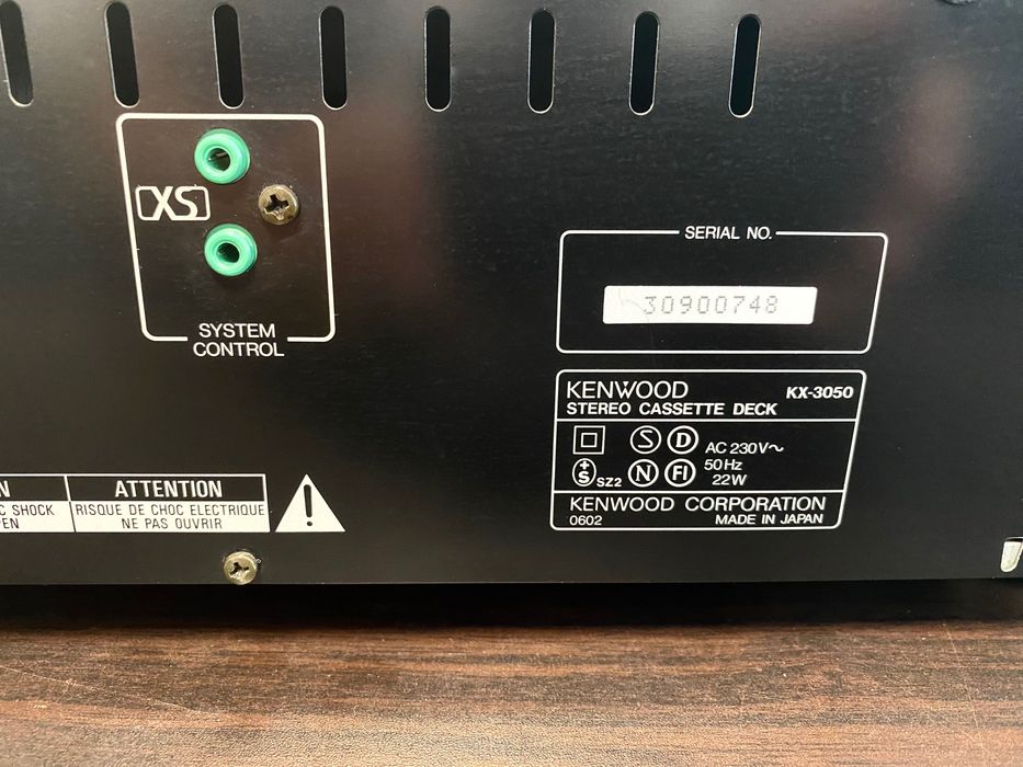 Тримоторен касетен дек Kenwood