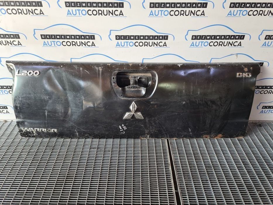 Oblon Mitsubishi L200 2006 - 2010 SUV 4 Usi negru (557) CU DEFECTE