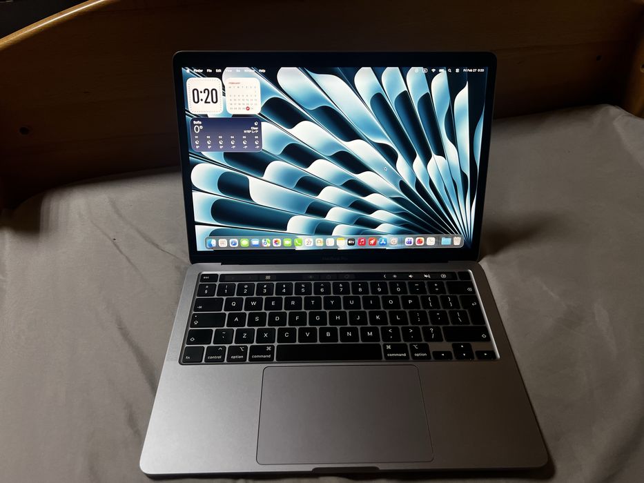 Macbook Pro 13” 2020 Intel i7, 512 GB SSD, 32 GB RAM