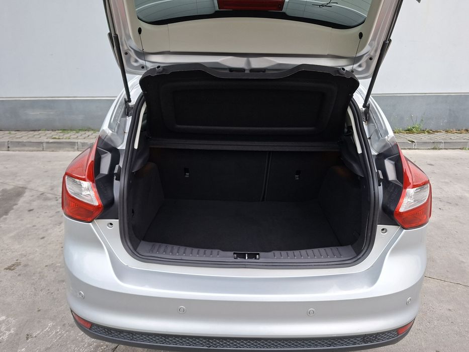 Ford Focus 2013 Benzina Distributie noua/Schimb cu Duster 4x4