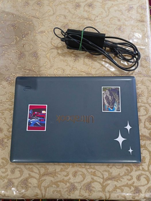 Продам тонкий ноутбук Intel Ultrabook