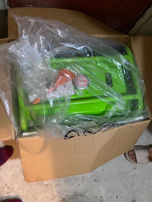 Нов Ел. Генератор FIELDMAN 2100 W в гаранция