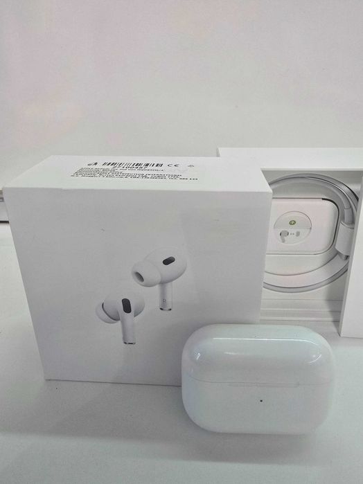 Оригинални Apple AirPods 2 Pro Lightning