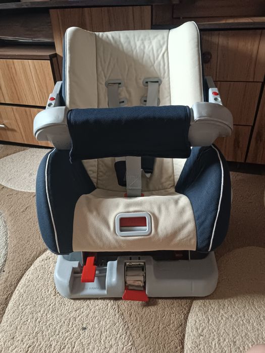 Продам авто кресло!