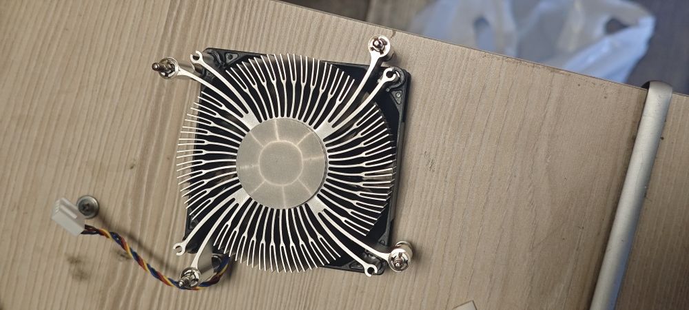 Продам процессор core ultra 5 235