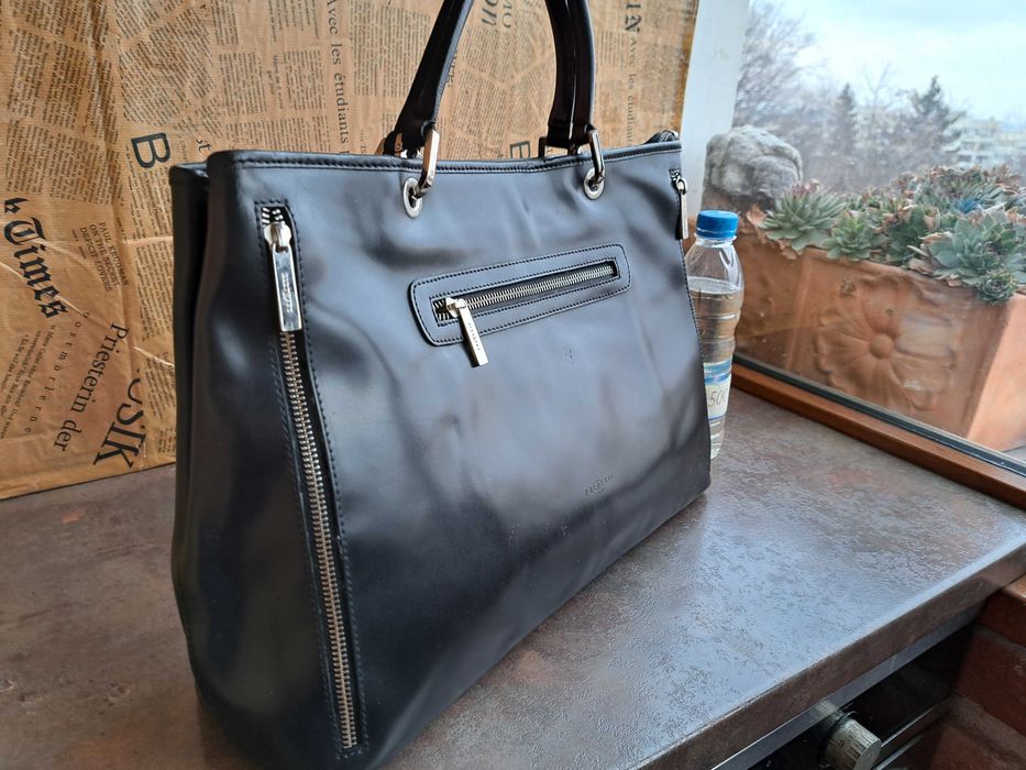 дамска черна чанта,Frederic Paris,кожена-естествена кожа