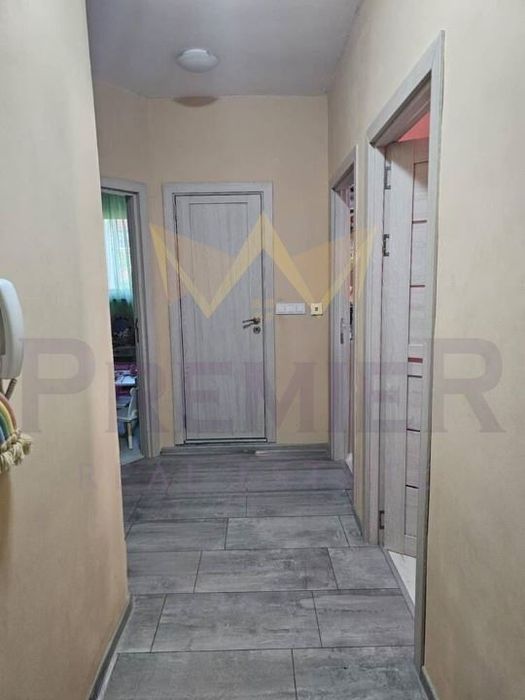 Продава се Тристаен апартамент в Бургас, Възраждане - 67 кв.м за 2836 €/кв.м - Снимка #10