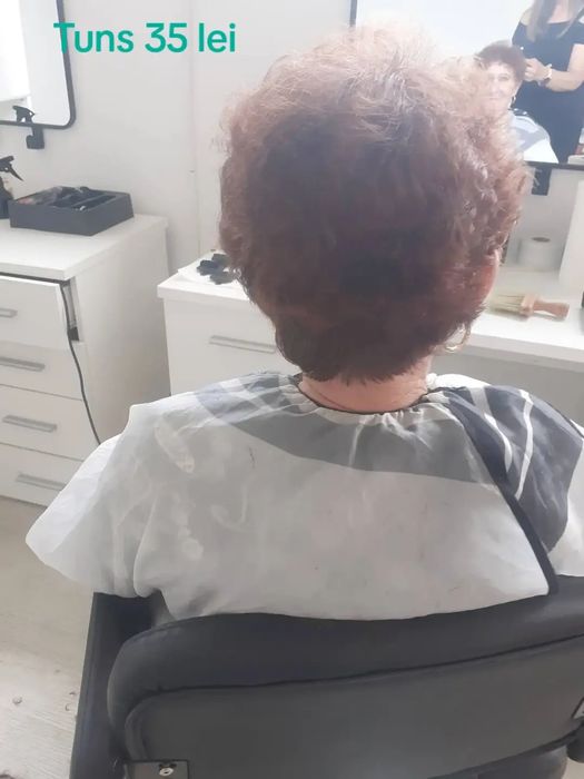 Tuns vopsit pensat aranjat păr pensat,makeup, tratament facial