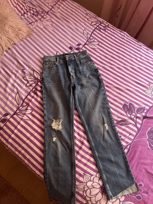 Нови дънки на марката boss.