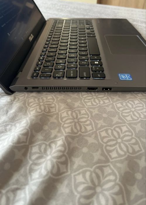 Laptop Asus ( negociabil)