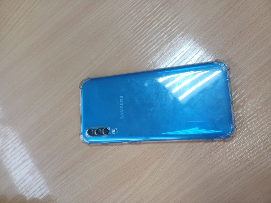 Продаю samsung a50