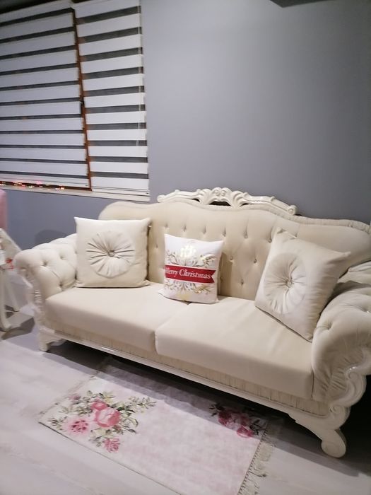 Холно обзавеждане