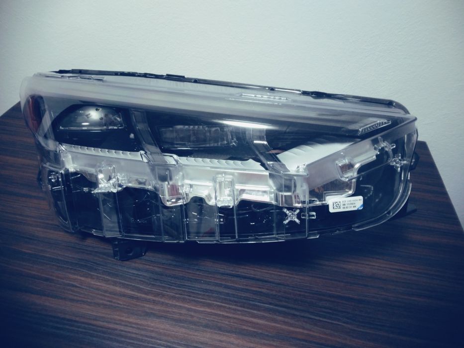 Far dreapta ford mustang Mach-e