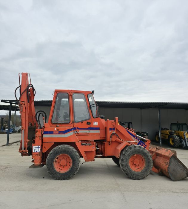 Vand buldoexcavator  Fai-Komatsu