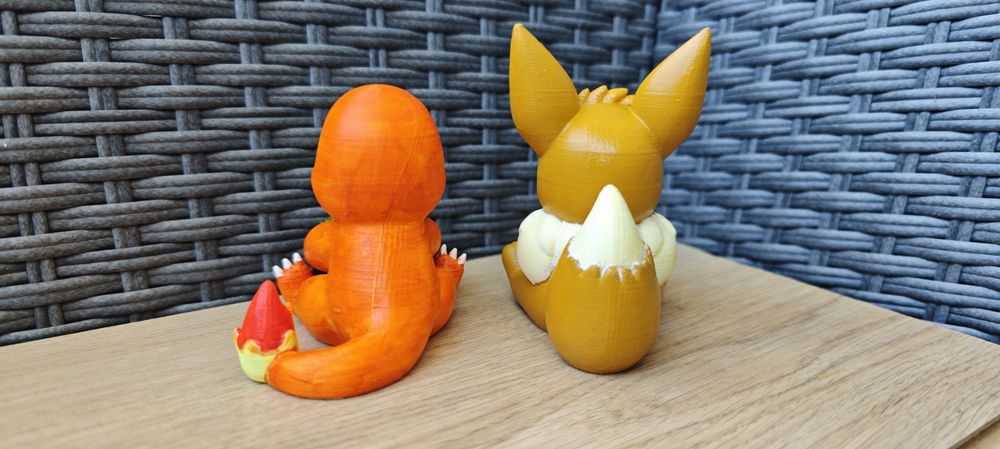 Eeve Charmander  Ииви и Чармандър Покемон