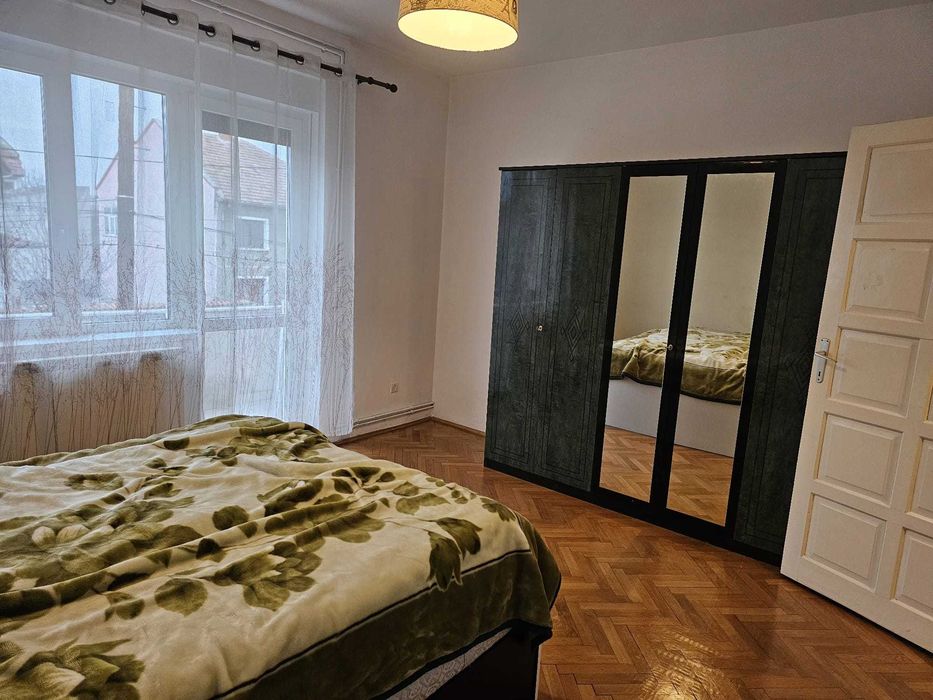 Închiriez apartament în vilă, într-o zonă liniștită din Timișoara