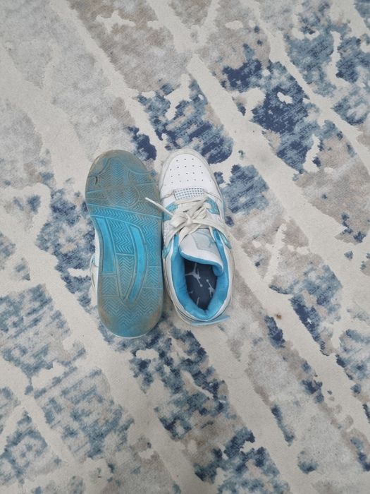 Продам кросавки .