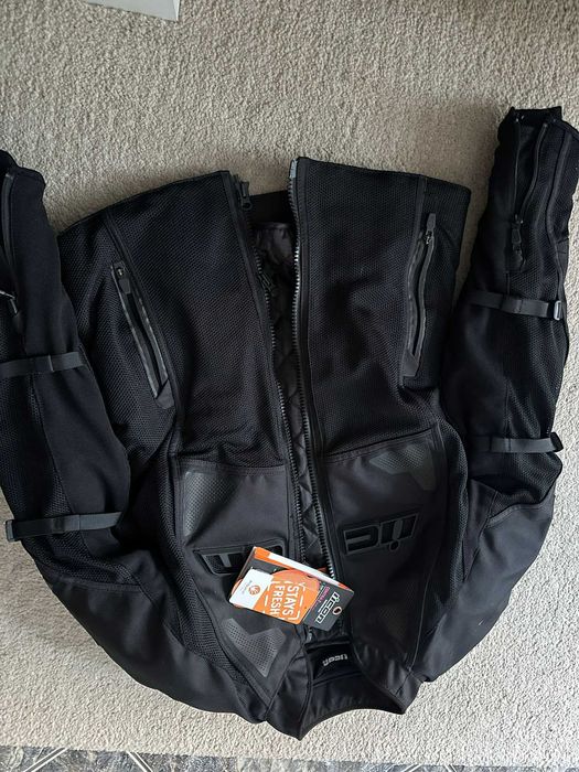Vand geaca moto ICON contra 2 S/M