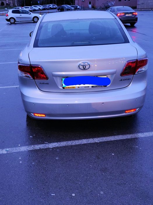 Продавам Toyota Avensis с BRC газова уредба