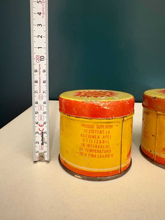 cutie pt vaselina autovehicul PECO Ucrarom 2 buc perioada comunista