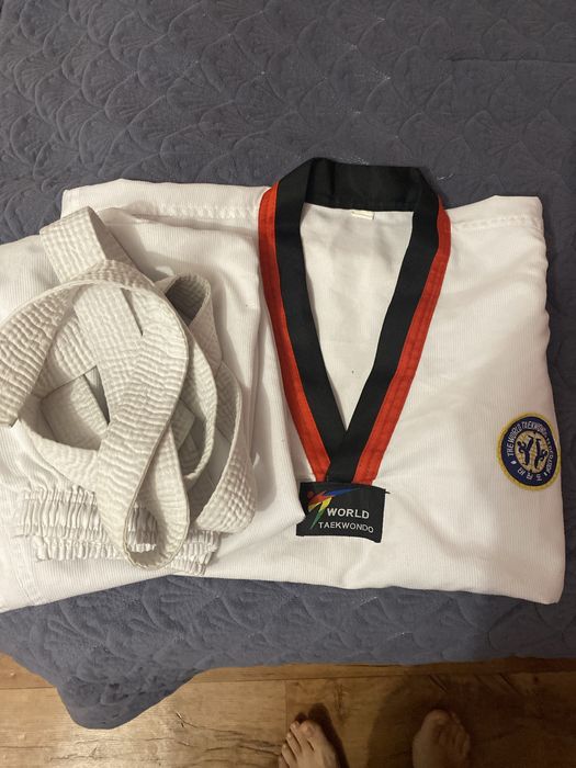 Костюм на тхэквондо WTF