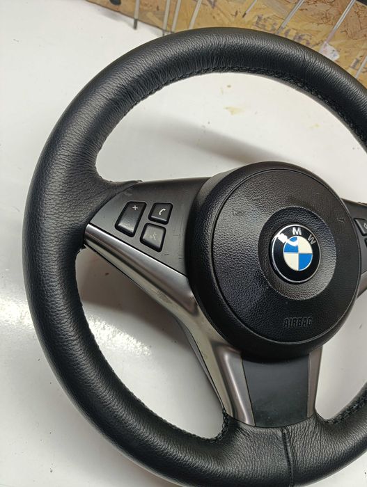 Спортен волан за БМВ Е60 с ключ