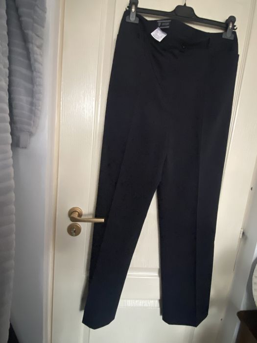 Pantaloni damă diverse modele